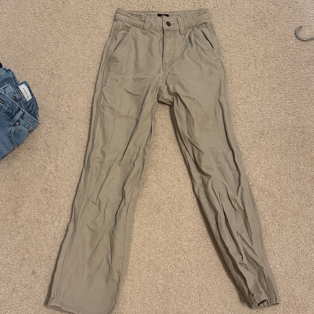 Woman’s Tan Pants Dickies